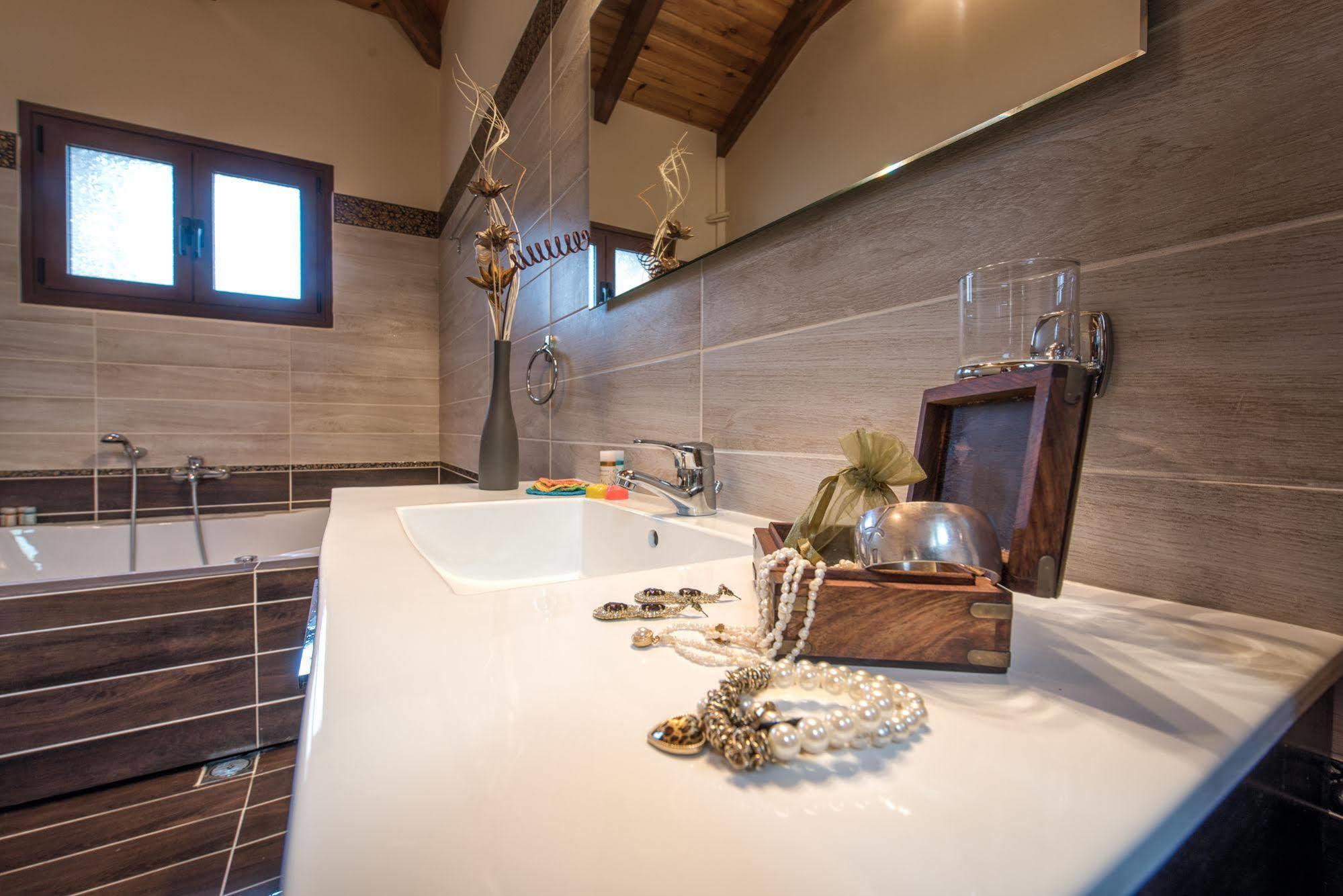Astarte Villas - Kyveli Villa Vanato Exterior photo